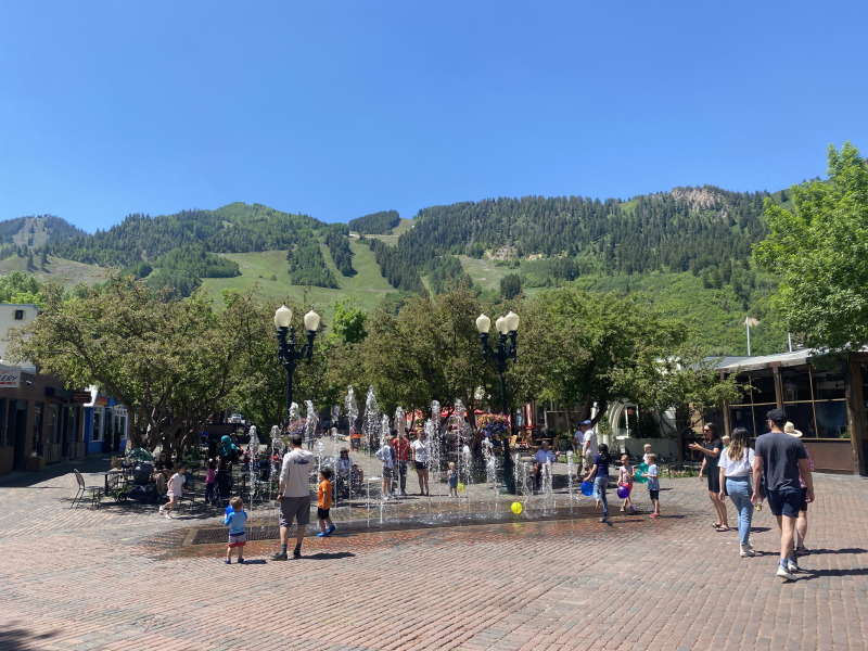 2021-06-12-Aspen-14-water-feature.jpg