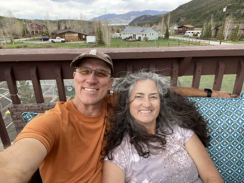 2021/06(June)/Breckenridge-Move/1024x768_2021-05-29-Move-08-Travis-Suzi.jpg