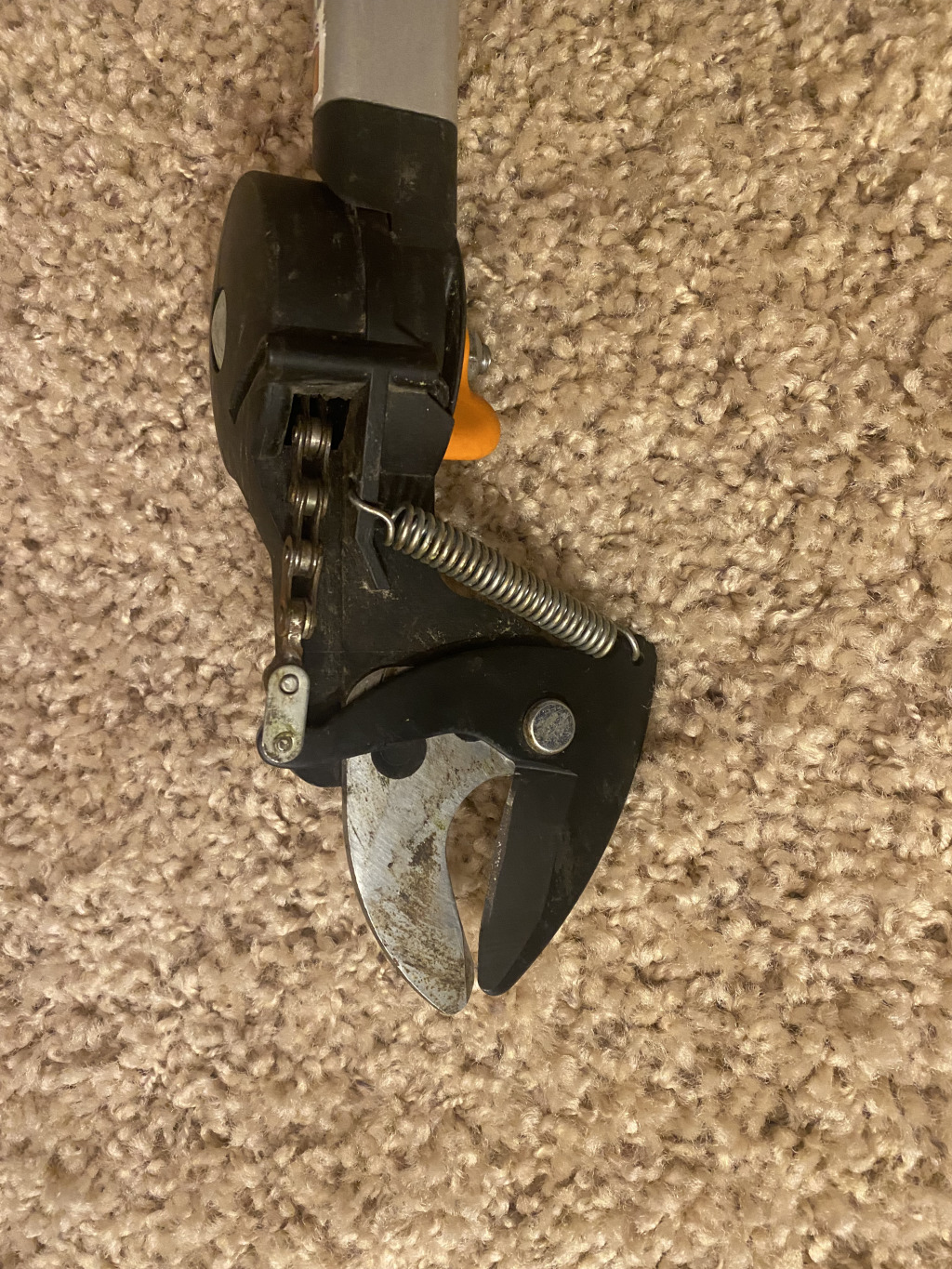 2021-06-10-Move-Fiskars-tree-trimmer-warranty-claim-replaced-4.jpg