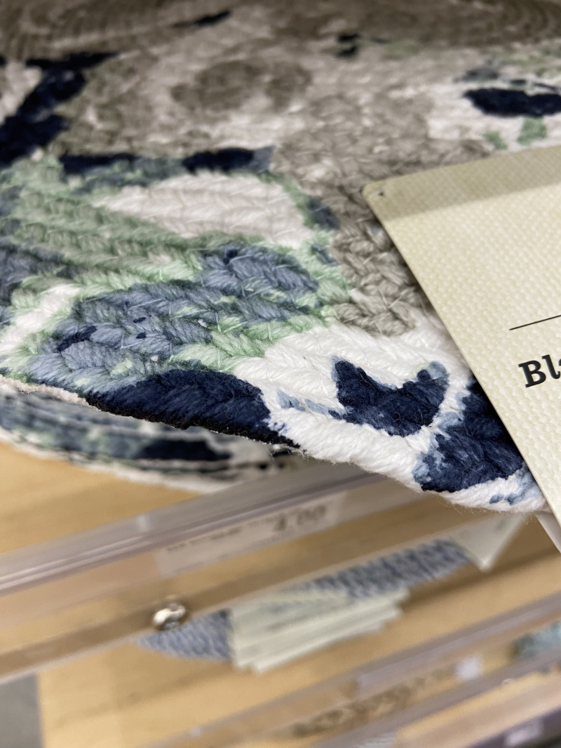 2021/06(June)/Breckenridge-Move/800x600_2021-05-31-Move-12-Rug-color.jpg