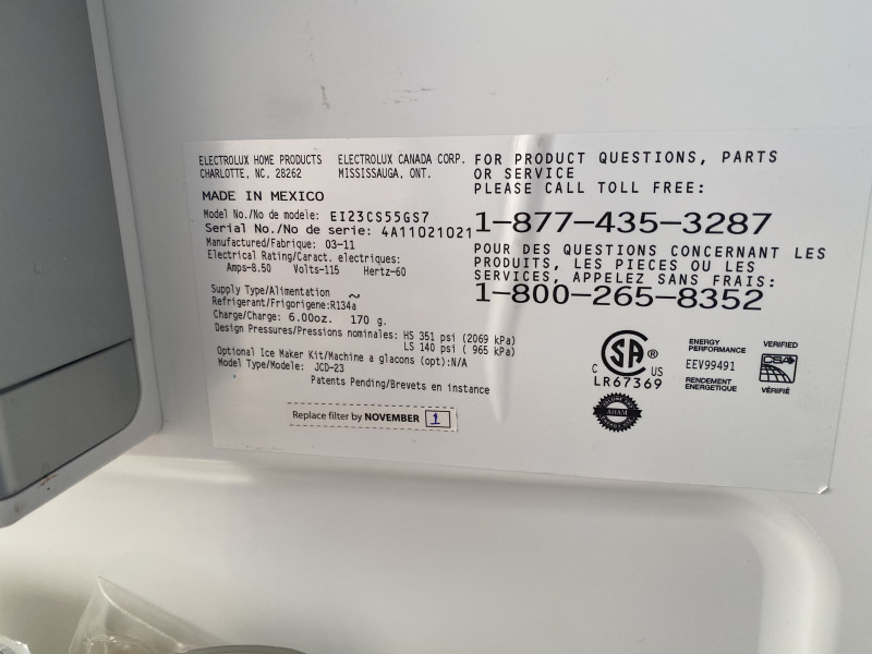2021/06(June)/Breckenridge-Move/800x600_2021-06-02-Move-01-Fridge-model.jpg