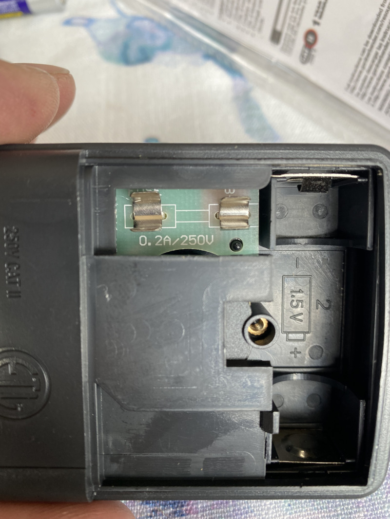 2021/06(June)/Breckenridge-Move/800x600_2021-06-29-Move-2-MultiMeter-fuse.jpg