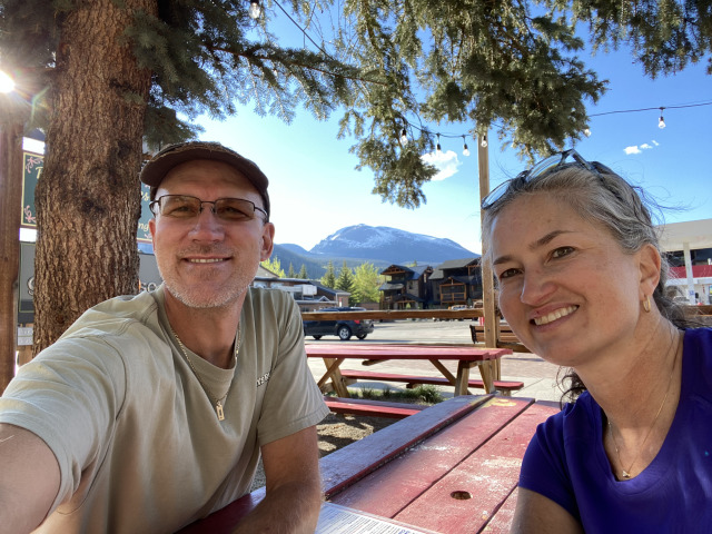 2021/06(June)/Breckenridge/2021-06-04-Breckenridge-01-Travis-Suzi.jpg