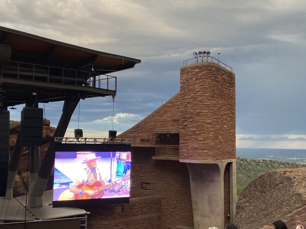 2021/06(June)/Jason-Jennifer-Barkmeier-Visit/1024x768_2021-06-05-Colorado-20-Michael-Fronte-RedRocks.jpg