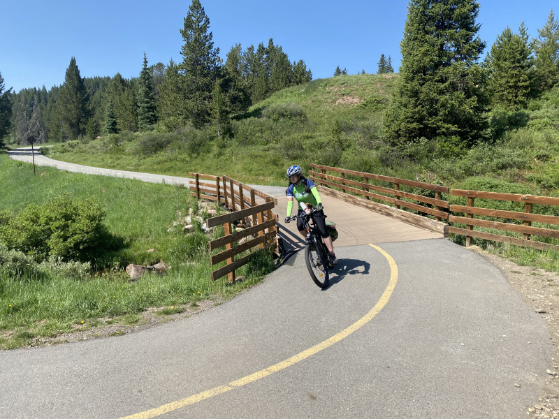 2021-07-10-Colorado-3-Biking-to-Vail-Pass-Suzi.jpg