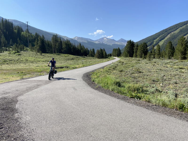 2021-07-18-Colorado-03-Biking-Vail-Pass-Ren.jpg