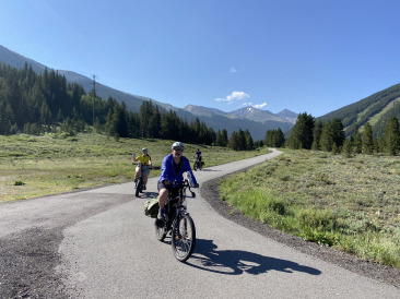 2021-07-18-Colorado-01-Biking-Vail-Pass-McKenzie-Marci-Ren.jpg