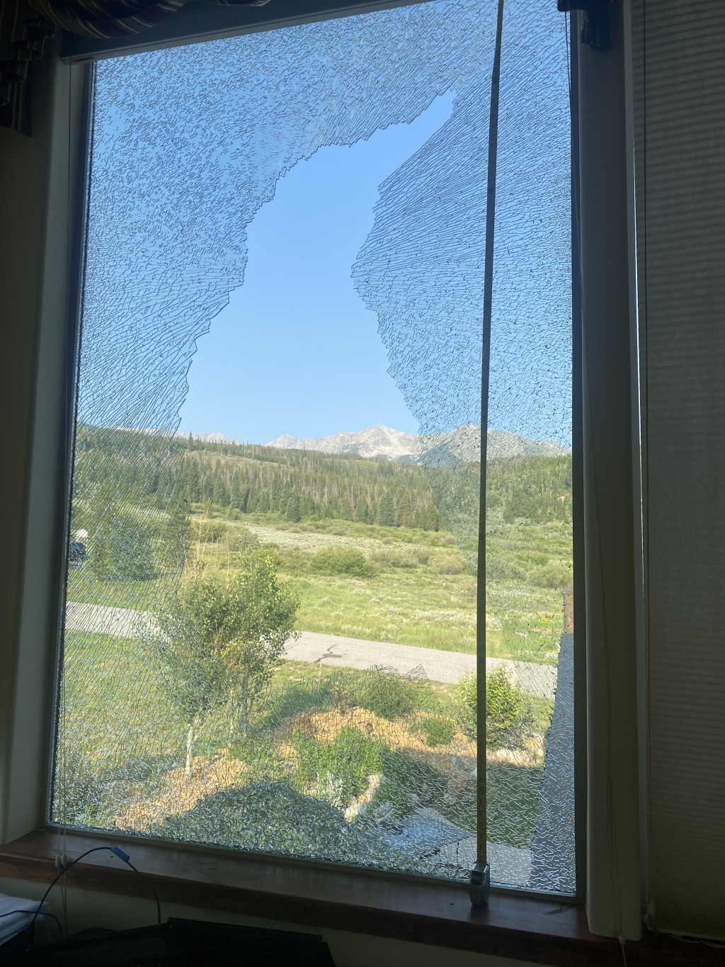 2021-07-19-Broken-Bedroom-Window-1.jpg