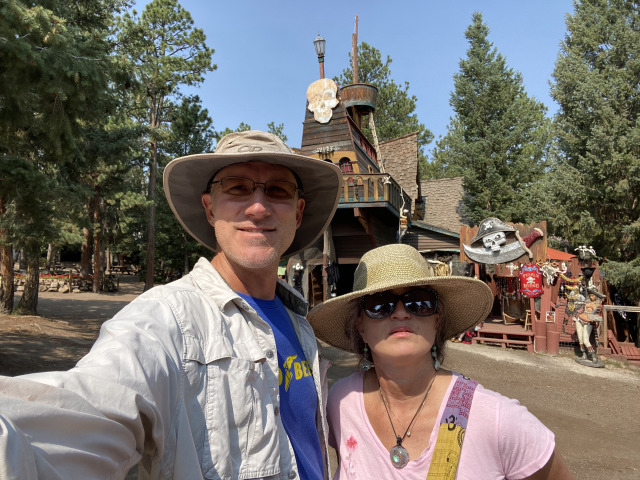 2021/07(July)/Rennaissance-Festival-Larkspur-CO/640x480_2021-07-11-Rennaissance-Fair-02-Travis-Suzi.jpg