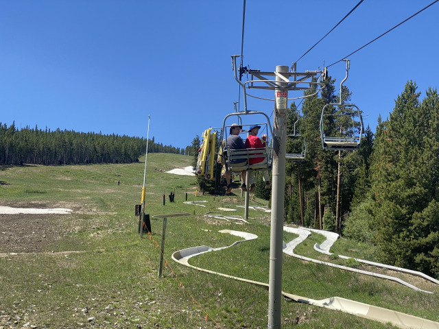 2021/07(July)/Steve-Stan-visit/640x480_2021-07-07-Colorado-02-Alpine-Slide-Stan-Steve.jpg