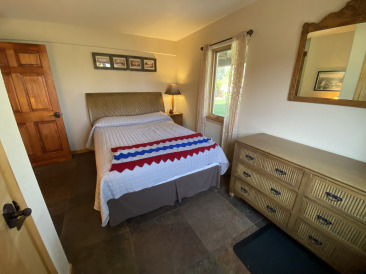 2021-08-11-588-LakeView-Circle-West-17-Downstairs-Historical-Bedroom.jpg