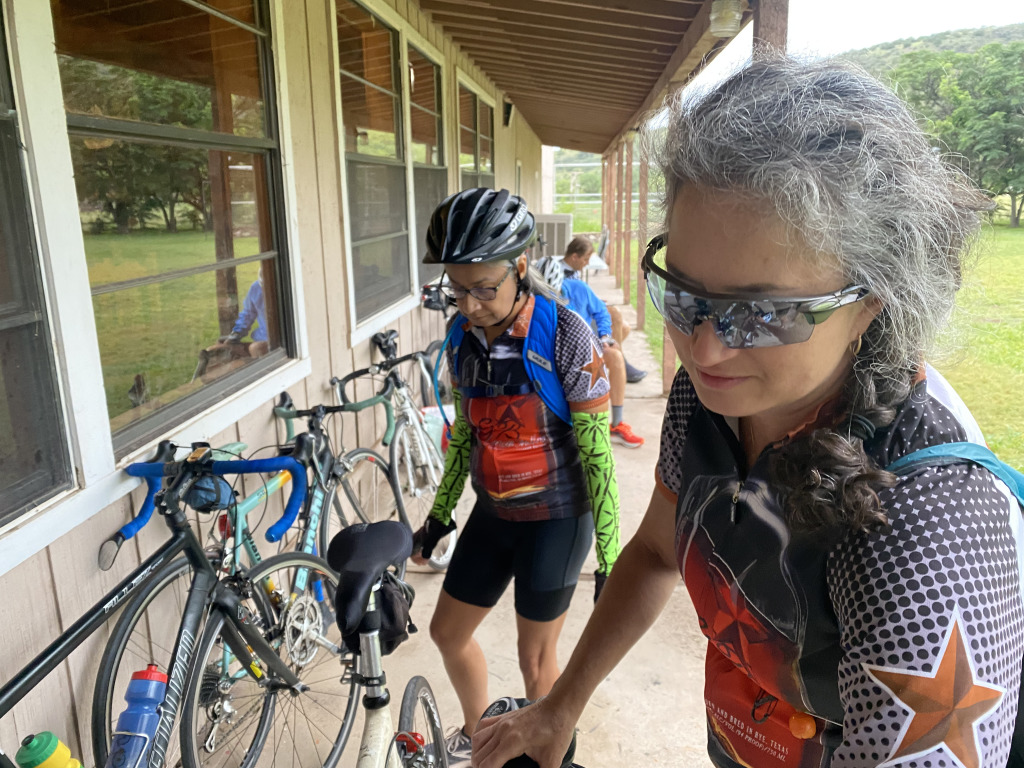 2021/08(August)/Davis-Mountains-Fitness-Camp/1024x768_2021-08-02-DMFC-01-Alpine-Ride-58-miles-Kavita-Suzi.jpg