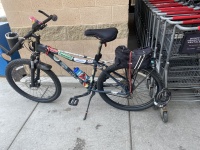 2021/08(August)/Misc/2021-08-12-Some-idiot-locked-their-bike-to-a-shopping-cart.jpg