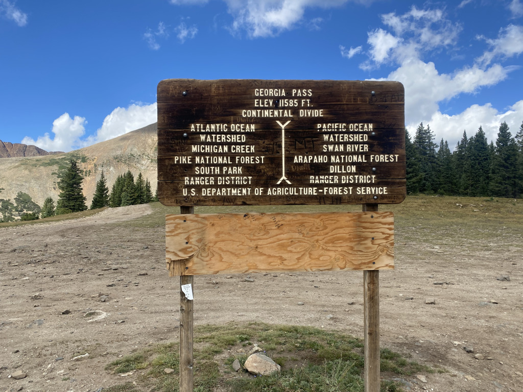 2021-08-23-Mt-Guyot-05-Georgia-Pass-11585ft.jpg