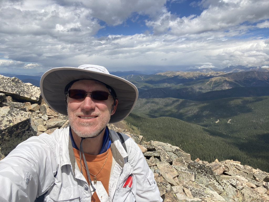 2021-08-23-Mt-Guyot-15-Travis.jpg