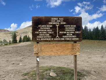 2021-08-23-Mt-Guyot-05-Georgia-Pass-11585ft.jpg