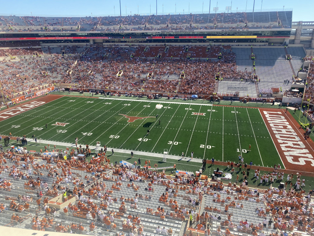2021-09-25-UT-Football-08.jpg