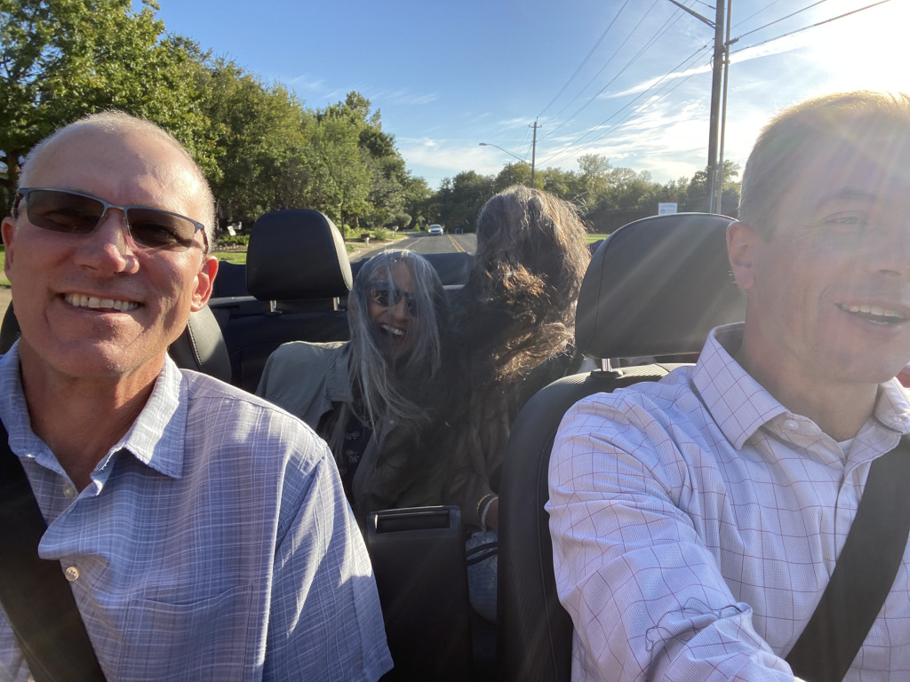 2021-10-16-UT-Football-11-Travis-Kavita-Suzi-Ben.jpg