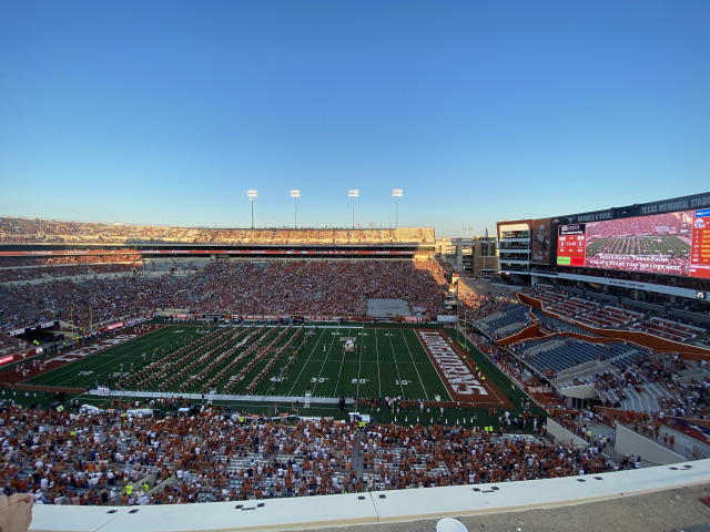 2021-09-18-UT-Football-07.jpg
