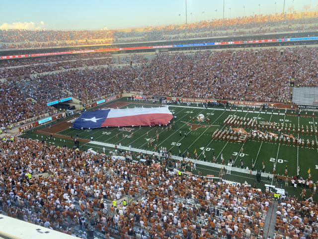 2021-09-18-UT-Football-09.jpg