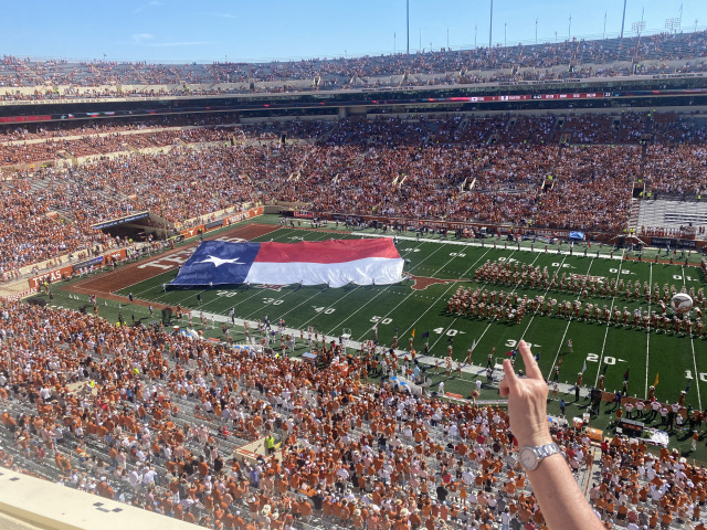 2021-09-25-UT-Football-10.jpg