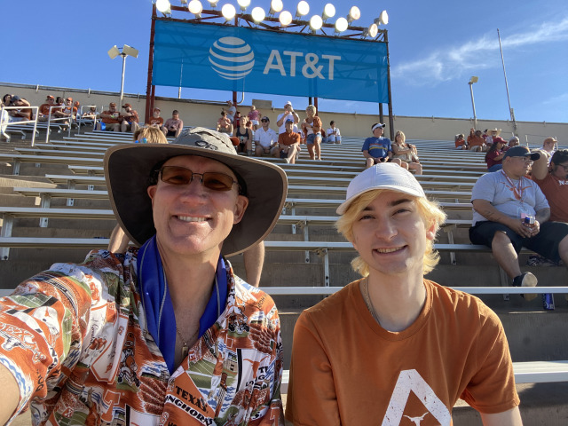 2021-10-09-UT-Football-05-Travis-Dax.jpg