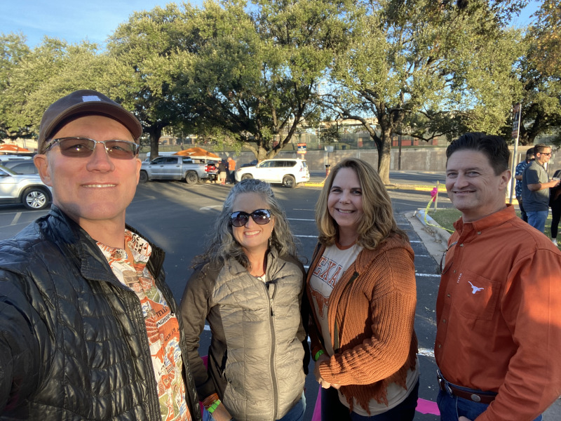 2021-11-13-UT-Football-03-Travis-Suzi-Vava-Bill.jpg