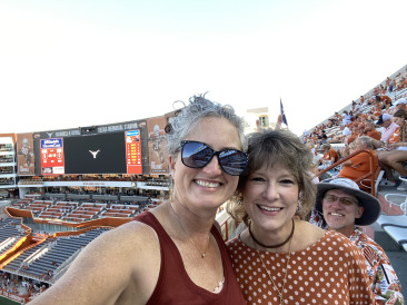 2021-09-18-UT-Football-05-Suzi-Kim-Travis.jpg