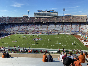2021-10-09-UT-Football-04.jpg