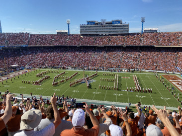 2021-10-09-UT-Football-06.jpg