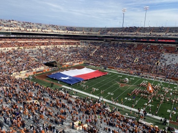 2021-11-26-UT-Football-03.JPG