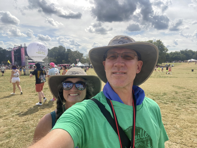 2021/10(October)/ACLFest/640x480_2021-10-03-ACLFest-03-Suzi-Travis.jpg