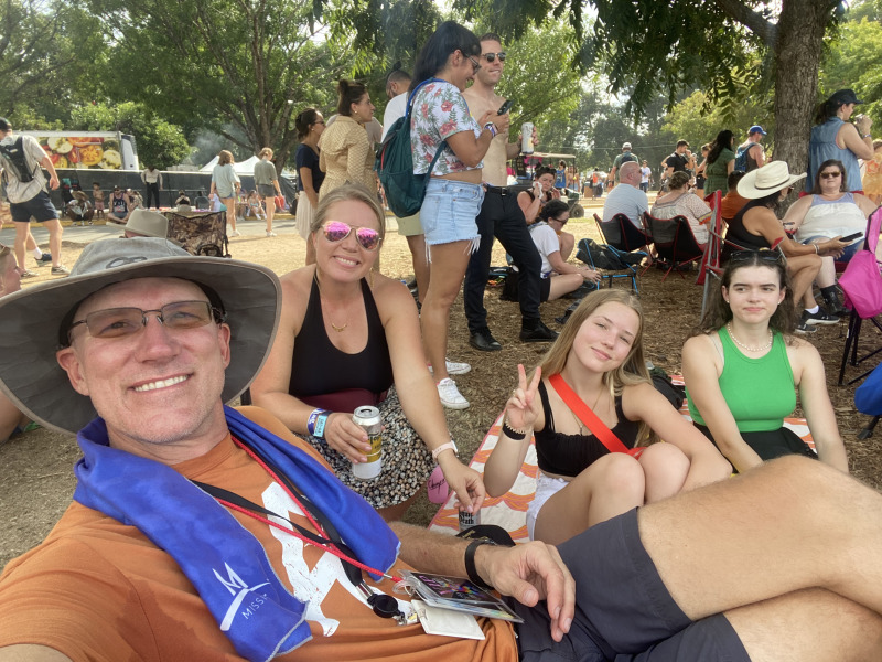 2021/10(October)/ACLFest/800x600_2021-10-02-ACLFest-8-Travis-Livia-Beth-GermanExchangeStudent.jpg