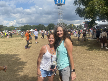 2021-10-02-ACLFest-5-Josie-Suzi.jpg