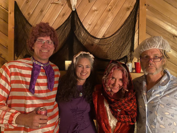 2021-10-30-Colorado-19-Travis-Suzi-Angie-Justin.jpg