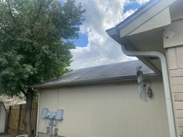 2021-11-02-Disraeli-Rental-House-Fence-Roof-pictures-07.jpg