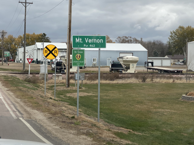 2021-11-11-South-Dakota-Hunting-07-Mt-Vernon-Population.jpg
