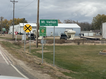 2021-11-11-South-Dakota-Hunting-07-Mt-Vernon-Population.jpg
