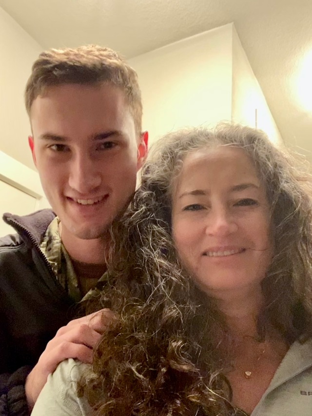 2021/11(November)/Suzi-visits-Chance-in-SC/640x480_2021-11-17-Suzi-visits-Chance-in-SC-1.JPEG