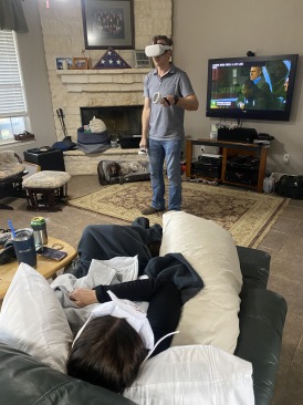 2021-11-25-Thanksgiving-4-Heather-Ian-VR.JPG