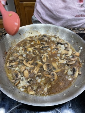 2021-12-04-Bikes-and-Steaks-09-mushrooms-onions.JPEG