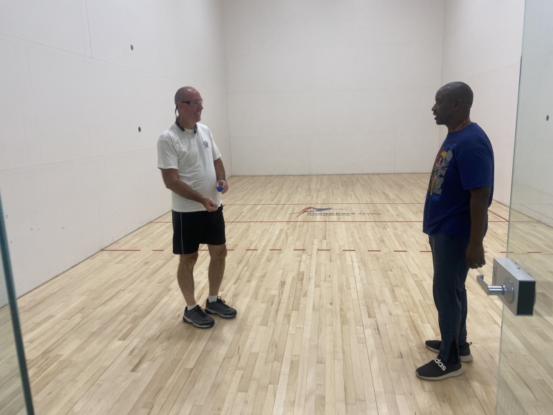2021/12(December)/Misc/800x600_2021-12-03-Racquetball-Shane-handball-02.JPG