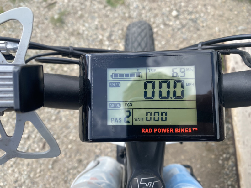 2021-05-30-RadRover-rolled-odometer-03-Flipped-after-6pt9-miles.jpg