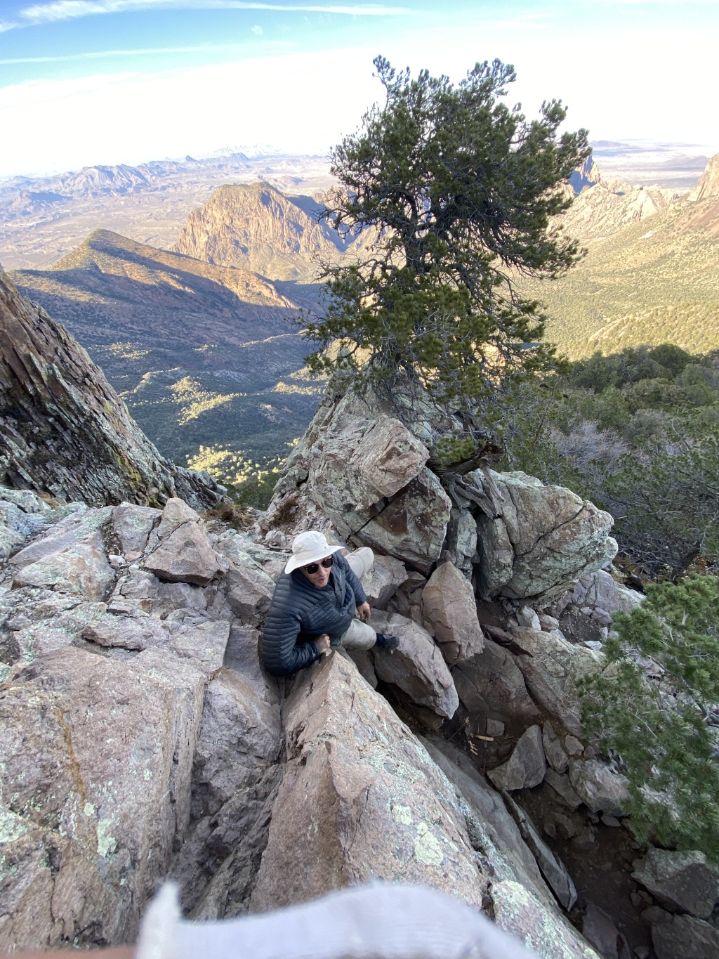 2022/01(January)/BigBend-Hiking/1024x768_2022-01-16-Big-Bend-Camping-Crew8787-146-Ben.JPG