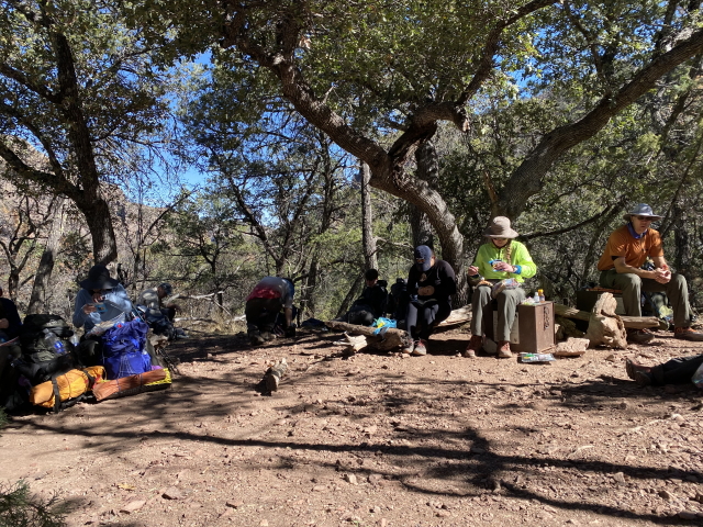 2022-01-16-Big-Bend-Camping-Crew8787-179-Iana-Addison-Nicole-Travis.jpg