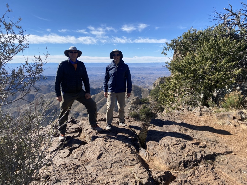 2022/01(January)/BigBend-Hiking/800x600_2022-01-16-Big-Bend-Camping-Crew8787-120-Travis-Ben.JPG
