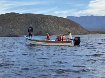 2022-01-23-Mexico-Los-Cubos-102-Whales-Justin-Angie-Janeen.JPG