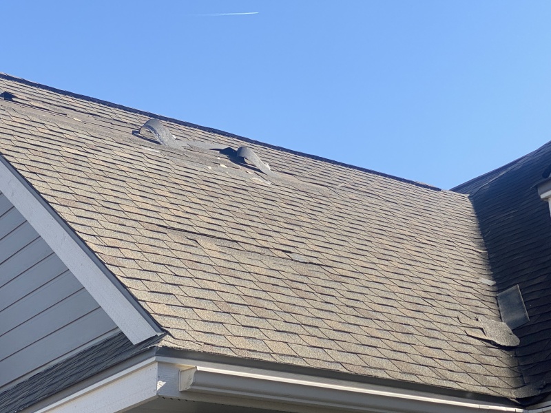 2022/01(January)/Misc/800x600_2022-01-18-Shingles-damage-1.JPG