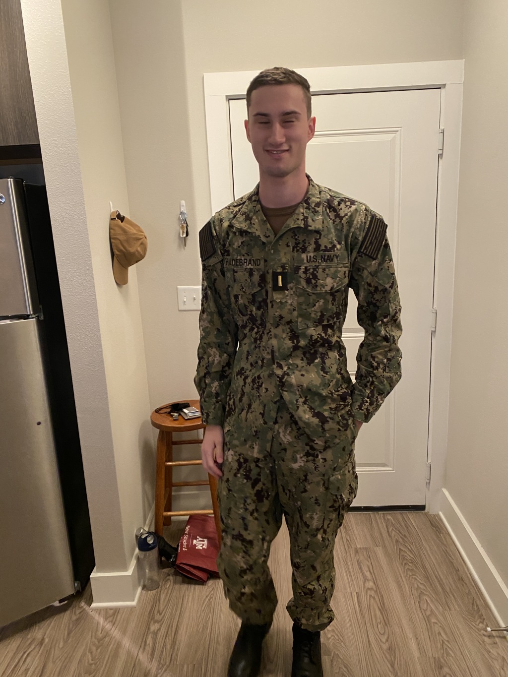 2022/02(February)/Chance-Navy-Graduation-House-Hunting/1024x768_2022-02-03-Chance-Graduation-Navy-PTC-02.JPG