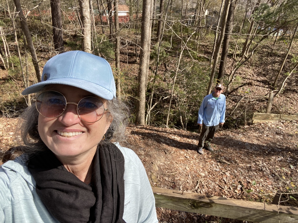 2022/02(February)/Chance-Navy-Graduation-House-Hunting/1024x768_2022-02-05-Hiking-08-Suzi-Travis.JPG